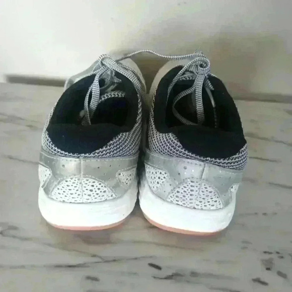 New Balance Womens Grey and Black Response 1.0 9.5 - Picture 4 of 16